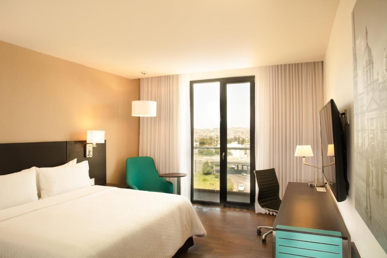 Fiesta Inn Guadalajara Aeropuerto Las Pintas Εξωτερικό φωτογραφία