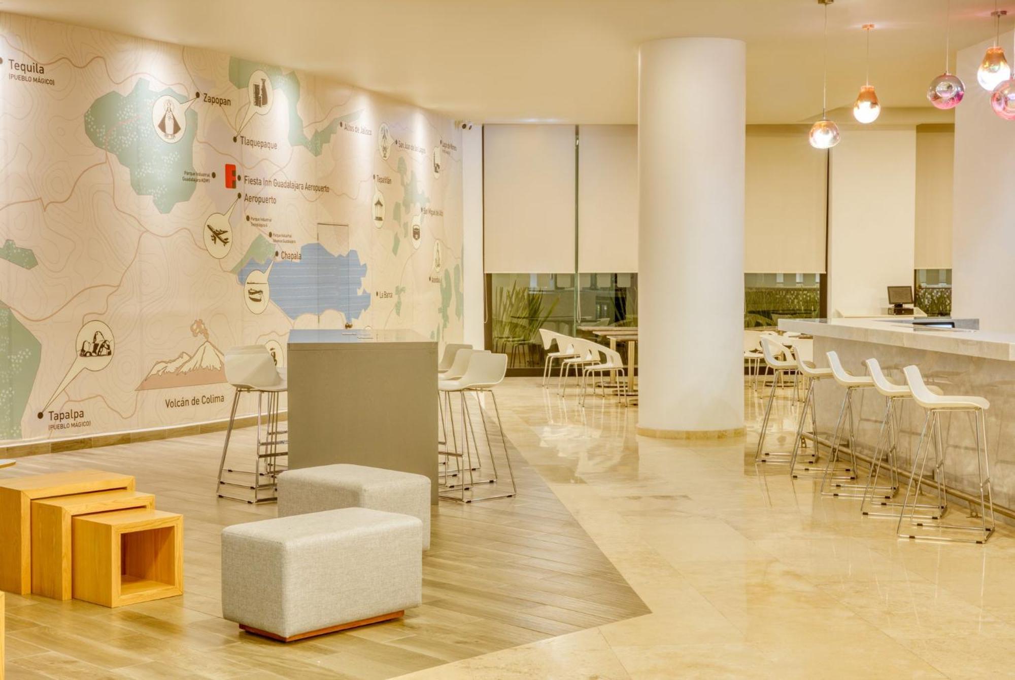 Fiesta Inn Guadalajara Aeropuerto Las Pintas Εξωτερικό φωτογραφία